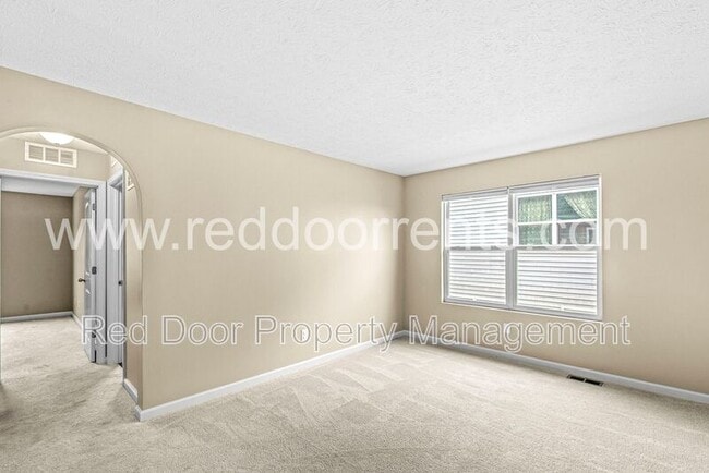 Building Photo - 6114 Pebblebrooke Rd