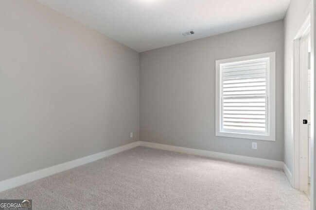 Building Photo - 380 Ansley Dr