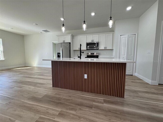 Building Photo - 2406 SW 163rd Pl