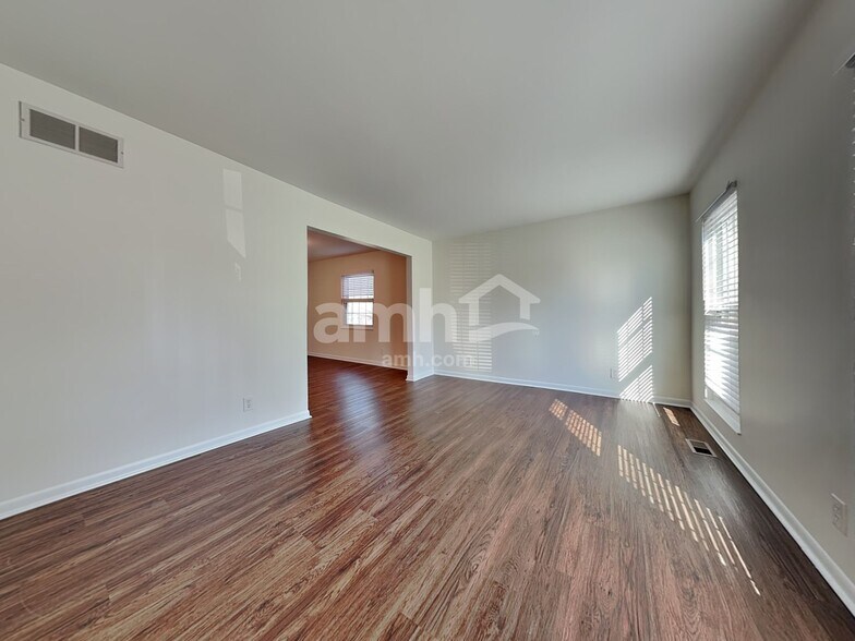 Building Photo - 1929 Morningside Dr