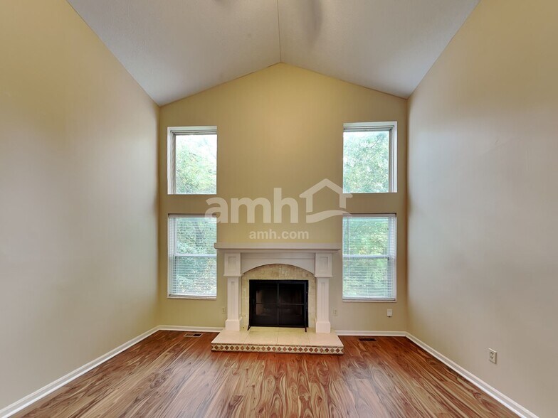 Building Photo - 392 Old Ivory Ct