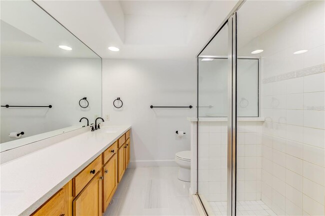 Building Photo - 1645 Pinellas Bayway S