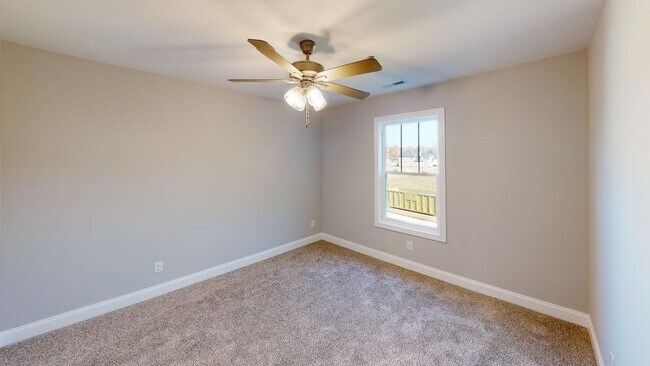 Building Photo - **COMING SOON** BEAUTIFUL-5 Bedroom for Rent!