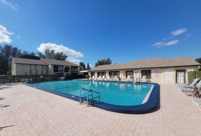 Building Photo - 3626 La Mar Ct