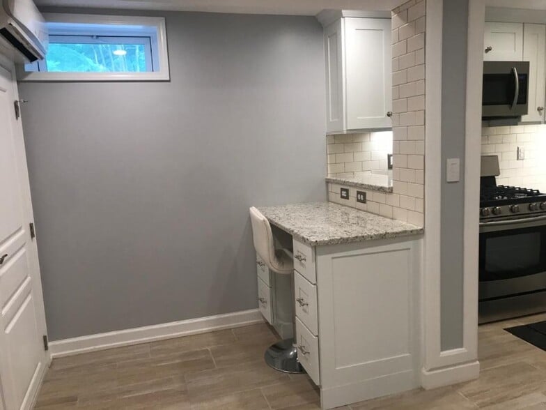 Building Photo - 4436 Q St NW