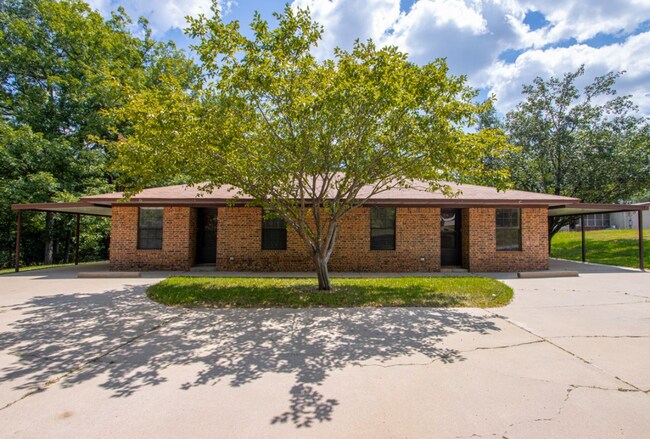Building Photo - 207 Turner Ave