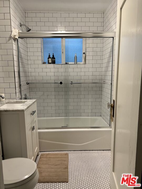 Building Photo - 252 Hampton Dr