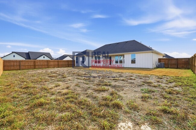 Building Photo - Luxury-Inspired 4-Bedroom Home with Distinctive Interior Design