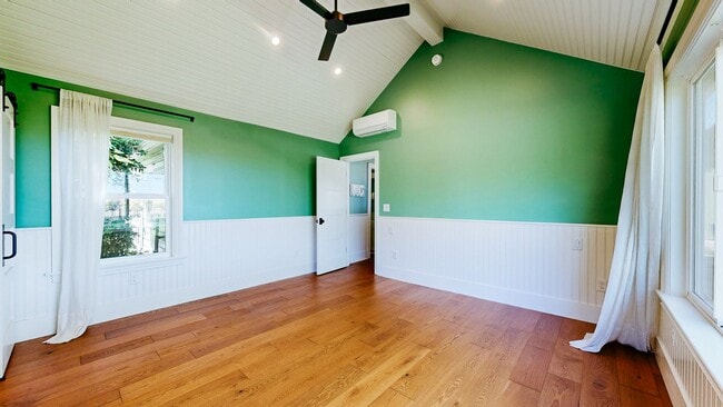 Building Photo - Country Charm Meets Vineyard Views! Two Be...