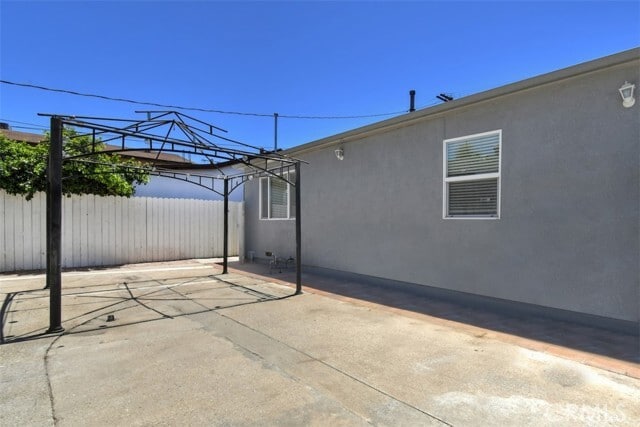 Building Photo - 14334 Tiara St