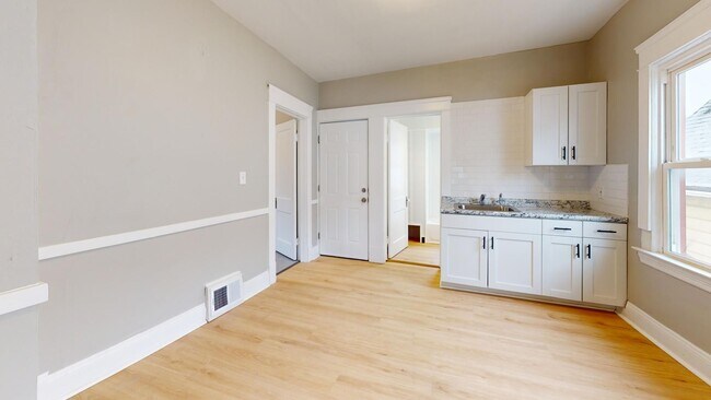 Building Photo - 3465 W 56th St