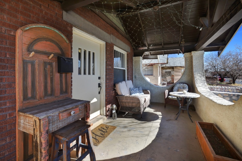 Building Photo - 2901 Grant Ave