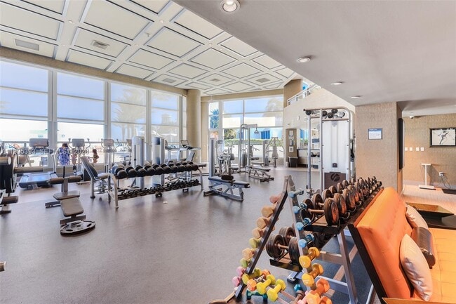 Building Photo - 3101 S Ocean Dr