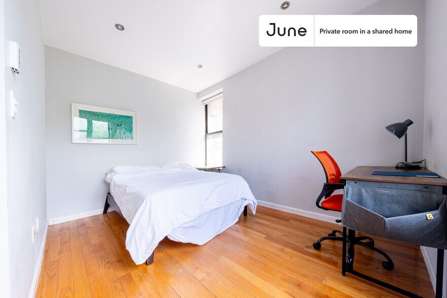 Building Photo - Room in Shared 3 bed/1.5 bath home in Central Harlem