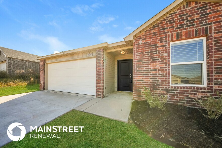 Building Photo - 10005 Blue Wing Trl