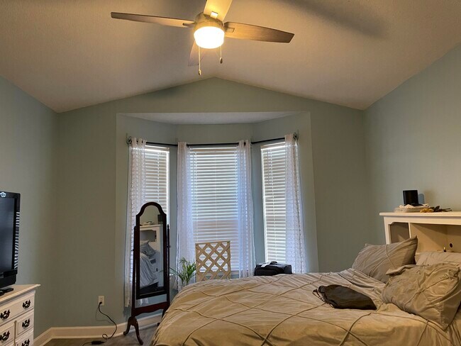 Building Photo - 9697 Leeward Way