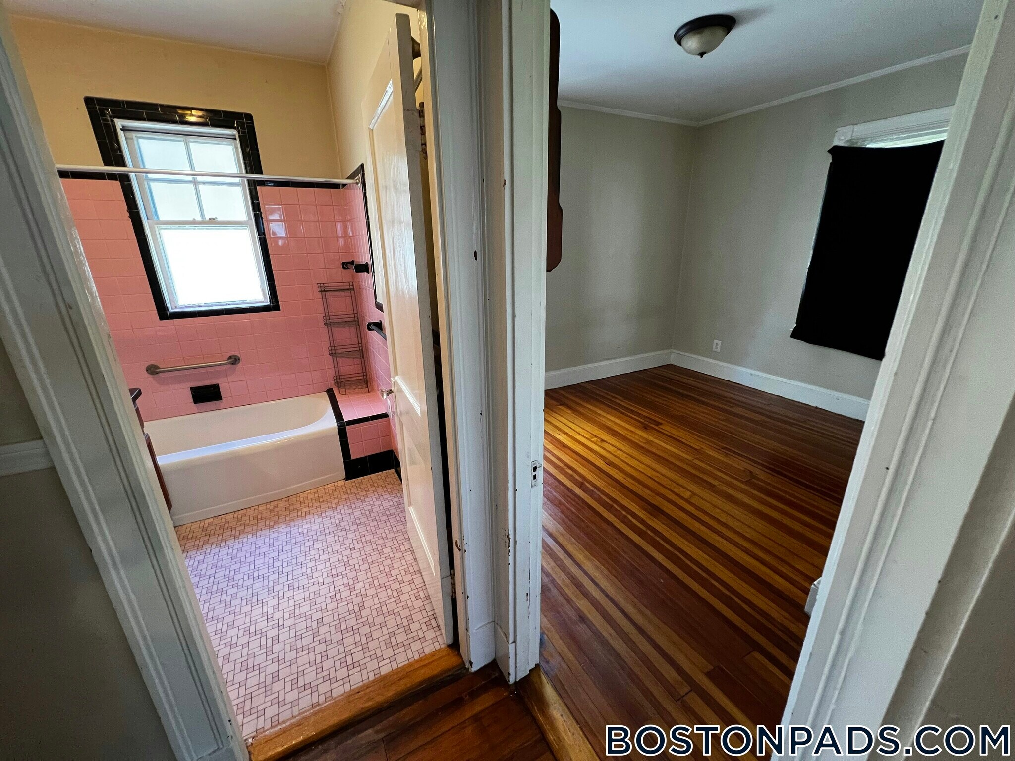 Building Photo - 11 Fairfield St