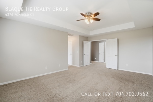 Building Photo - 4376 Foxfield Ct