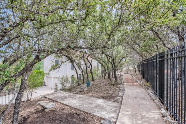 Building Photo - 4520 Blacksmith Cove