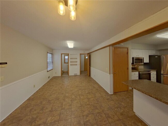 Building Photo - 13408 Colfax Ave S