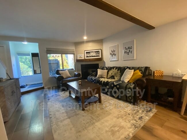 Building Photo - 2982 Shady Hollow W
