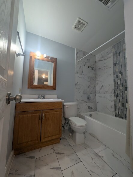 Building Photo - 9024 Lincoln Ct