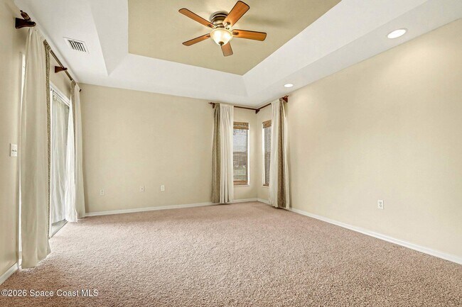 Building Photo - 2910 Emerson Dr SE