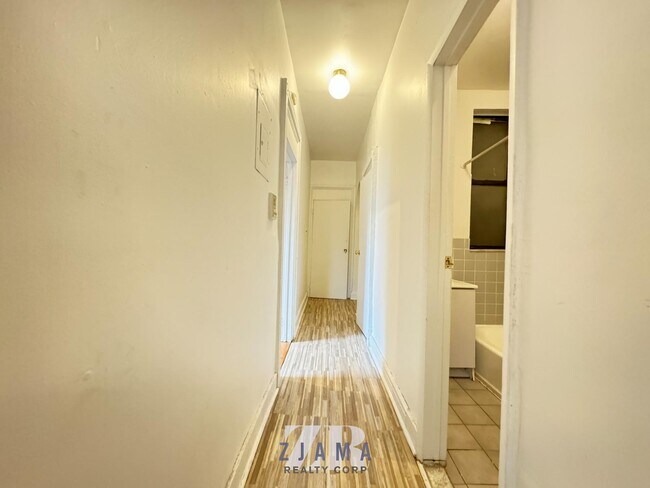 Building Photo - 1047 Bedford Ave