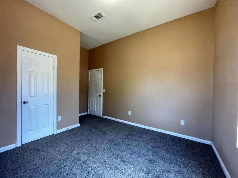 Building Photo - 3710 Holmes Road, B