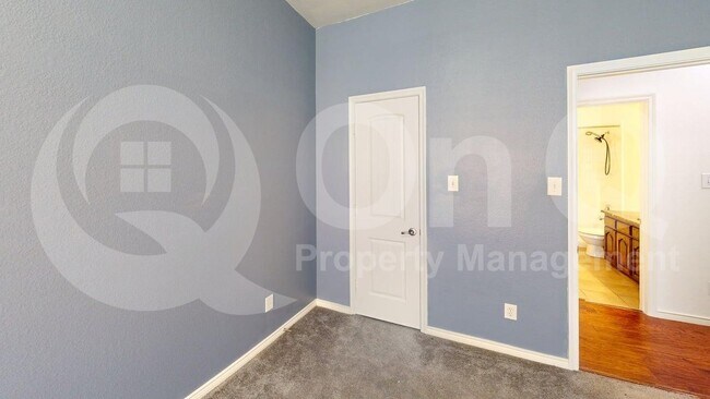 Building Photo - 1618 Nestledown Dr