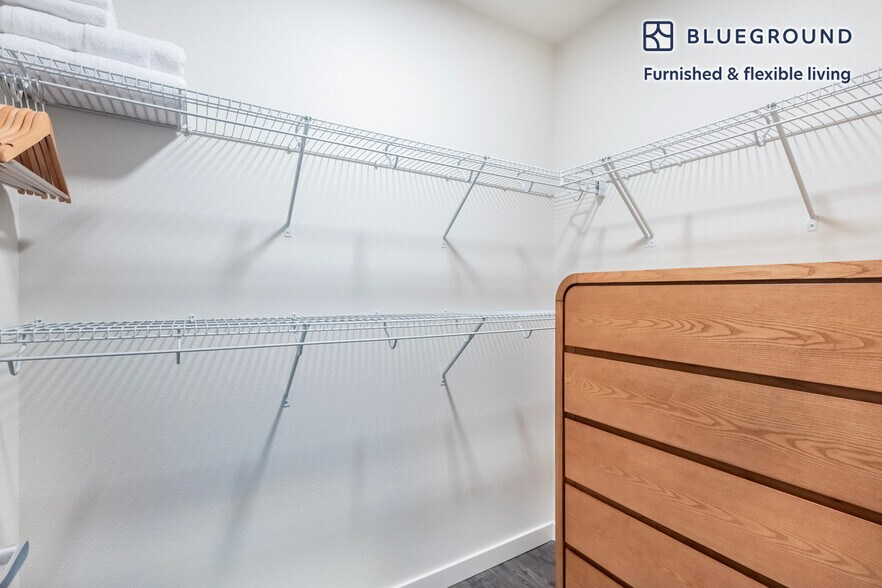 Building Photo - 1955 129th Ave NE