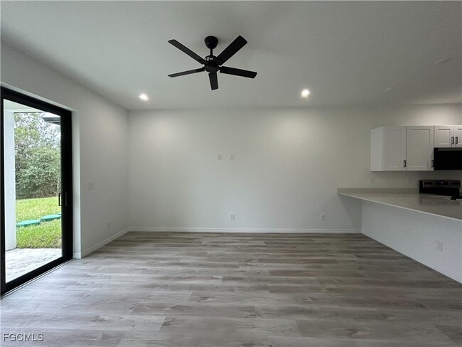 Building Photo - 453 Bell Blvd