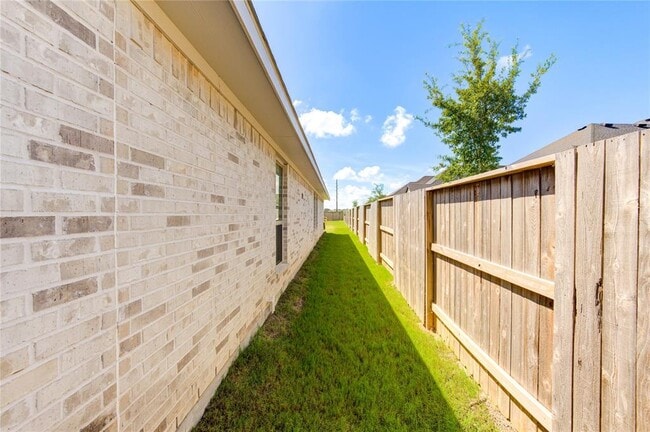 Building Photo - 7463 Denali Dr