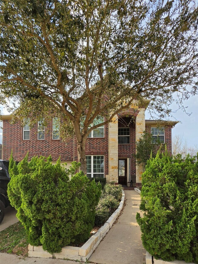 Building Photo - 43 Amaifi Dr