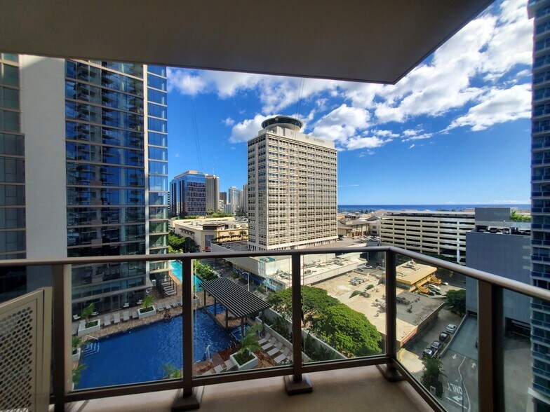 Building Photo - 1388 Kapiolani Blvd