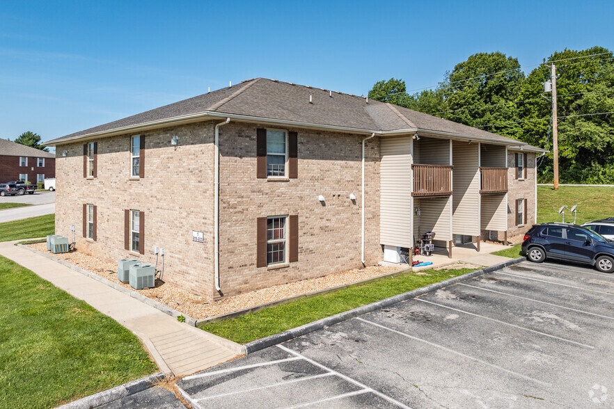 Building Photo - Ozark South Apartments