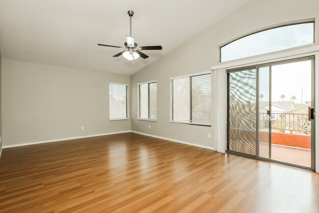 Building Photo - 10757 W Angels Ln