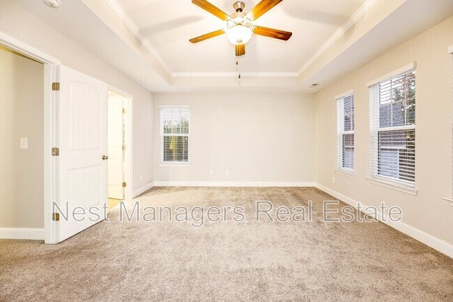 Building Photo - 136 Loch Ln