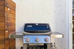 Building Photo - 3407 N Mountain View Dr