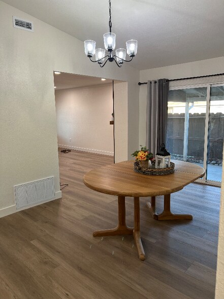 Building Photo - 1394 Pajaro Ave