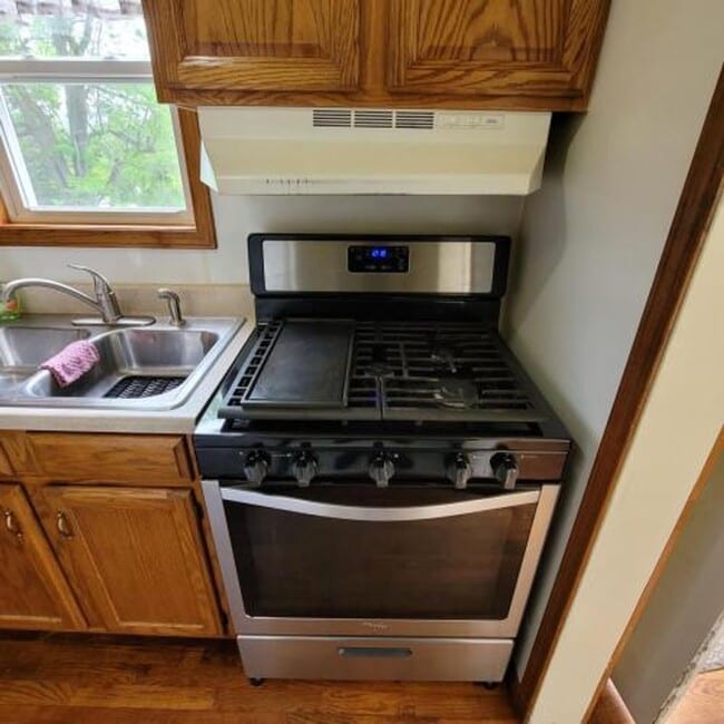 Building Photo - Single Family House 2BR-1BA - Villa Ridge MO