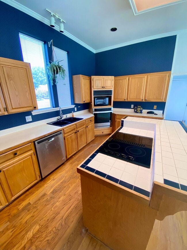 Building Photo - ** NEW GREENACRES PLACE 3/2 HOME **