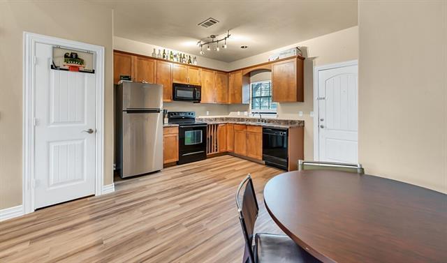 Building Photo - 2410 S 2nd St