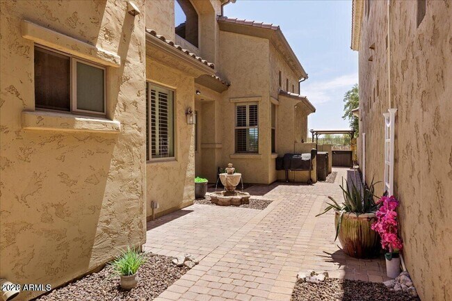 Building Photo - 14261 W Harvard St