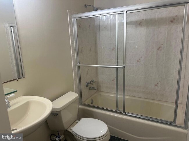 Building Photo - 8146 Larkin Ln