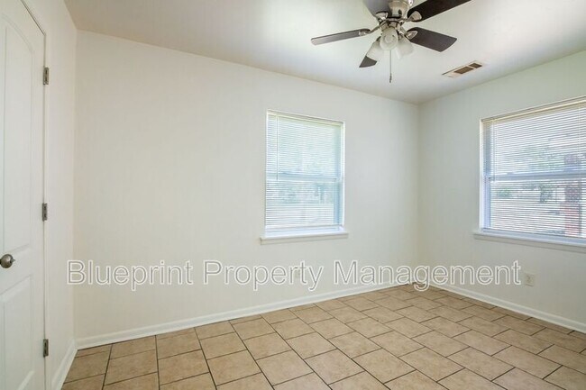 Building Photo - 1521 22nd St Ensley