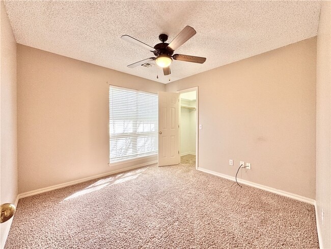 Building Photo - 3050 Birch Pl