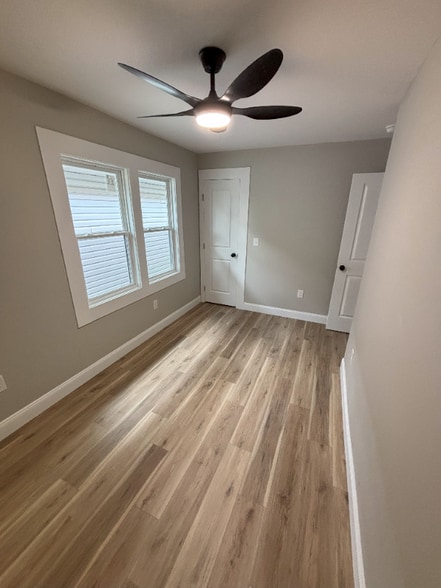 Building Photo - 1394-1396 S Ohio Ave