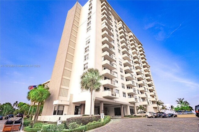 Building Photo - 2000 S Ocean Blvd