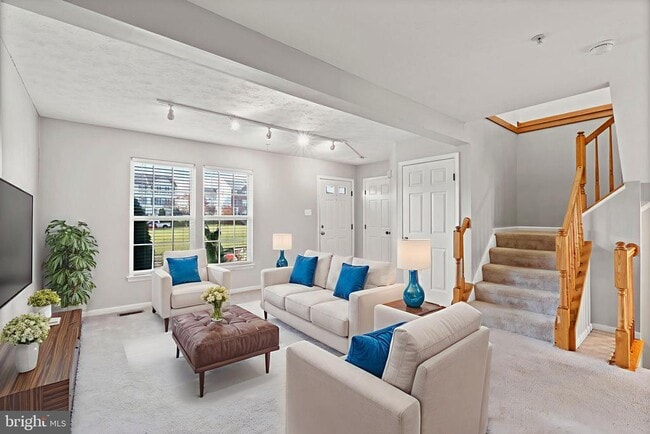 Building Photo - 5030 Finsbury Rd